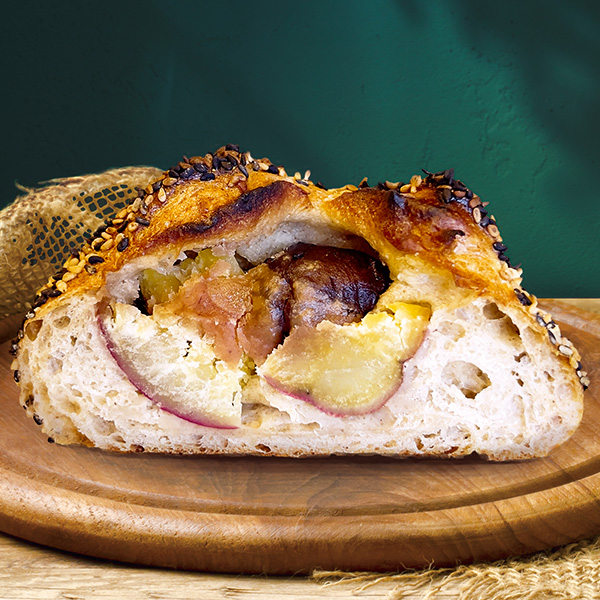 栗とさつまいものもっちり石窯パン